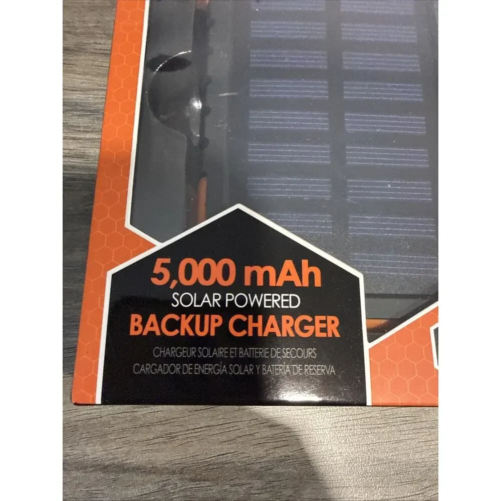 Celltronix 5,000 mAh Solar/Cable Portable Charger and Flashlight - Black/Orange